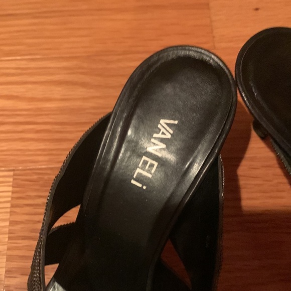 Vaneli kitten heels - Picture 2 of 5